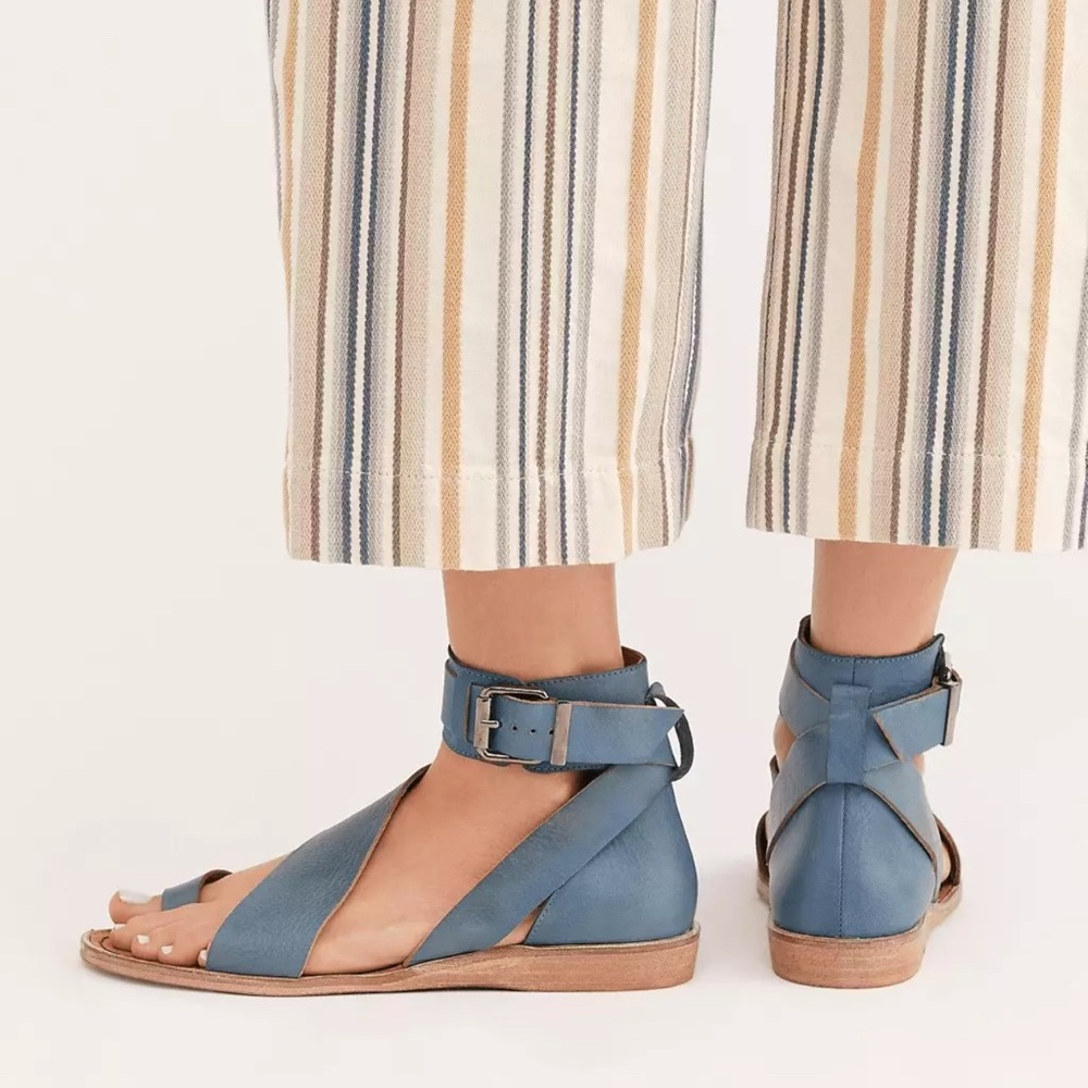 FREE PEOPLE Vale Blue Leather Ankle Buckle Strap Flat Boot Sandals Sz 41 NWOB - Picture 8 of 15